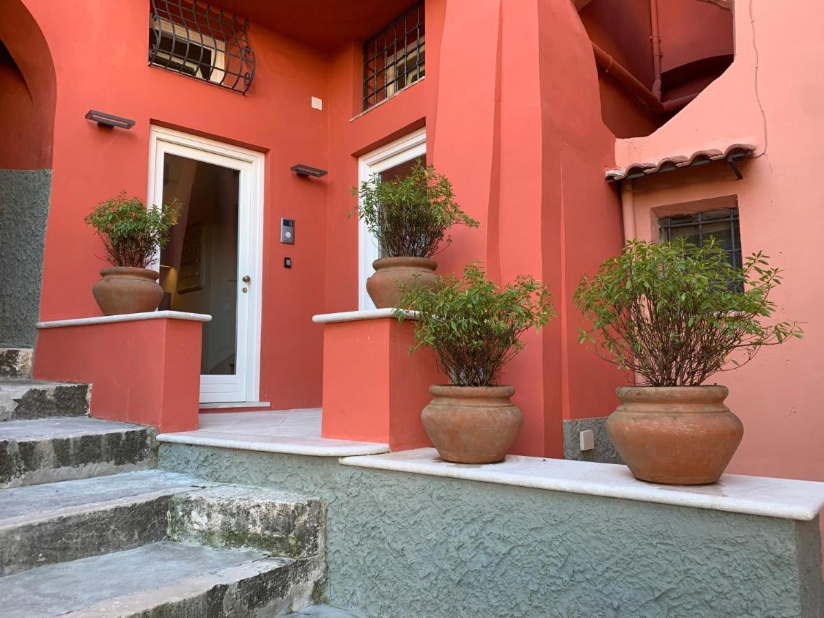 Dimora Del Leone Gaeta Bed & Breakfast Exterior foto