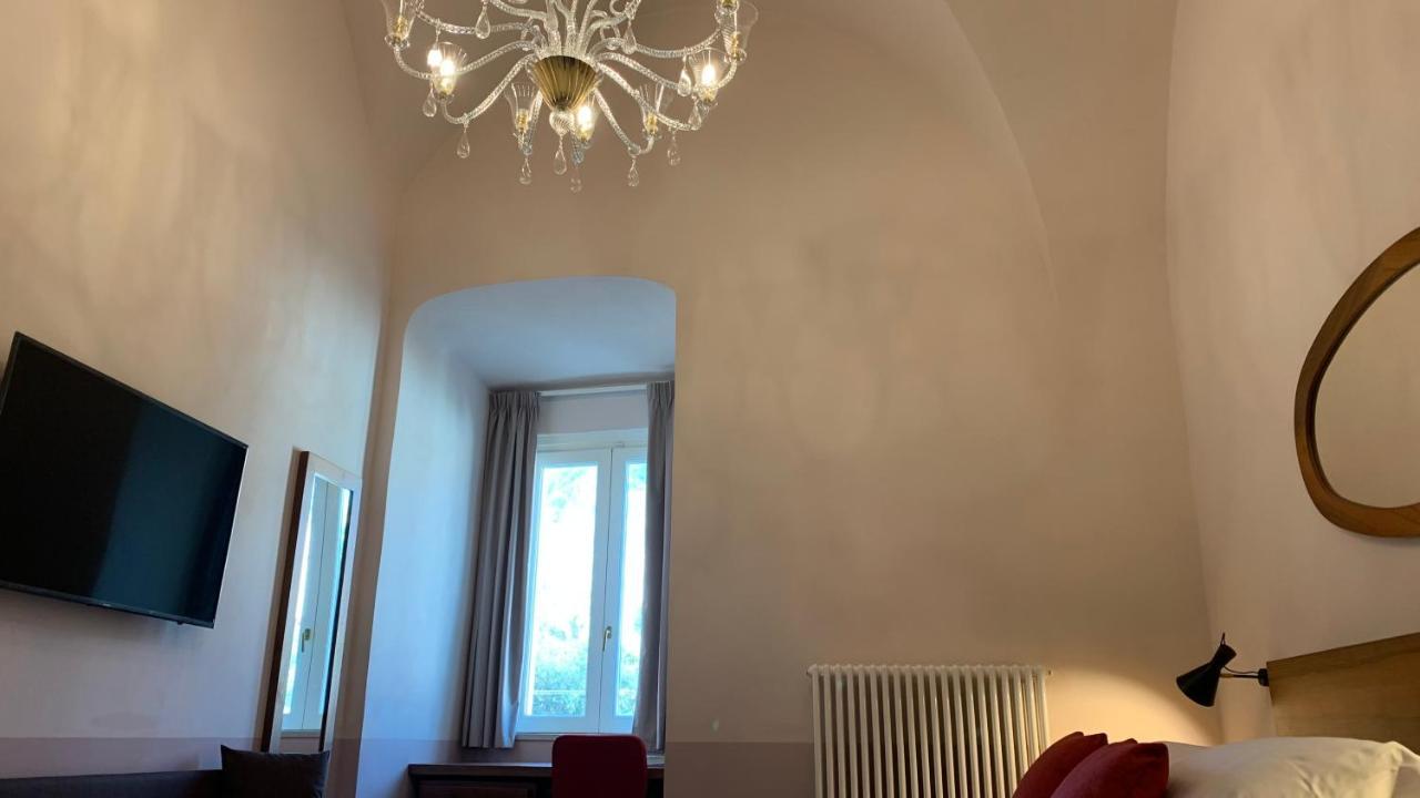 Dimora Del Leone Gaeta Bed & Breakfast Exterior foto
