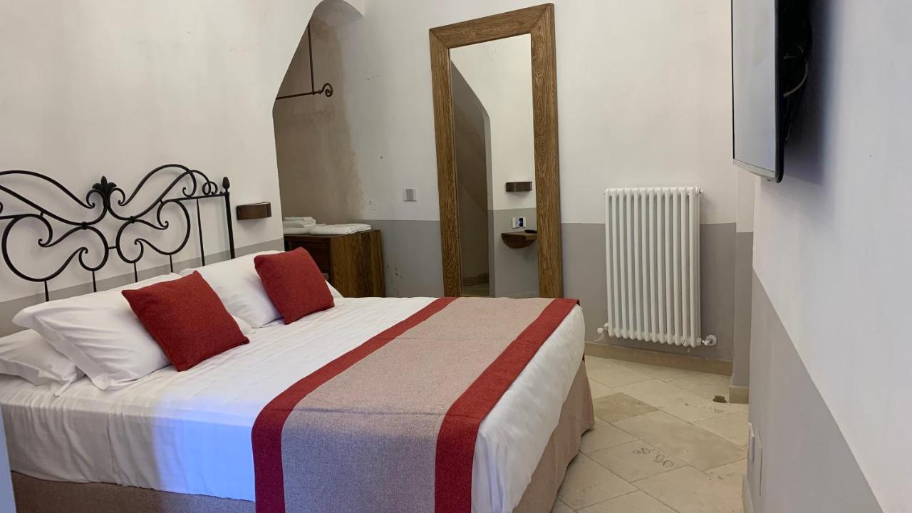 Dimora Del Leone Gaeta Bed & Breakfast Exterior foto