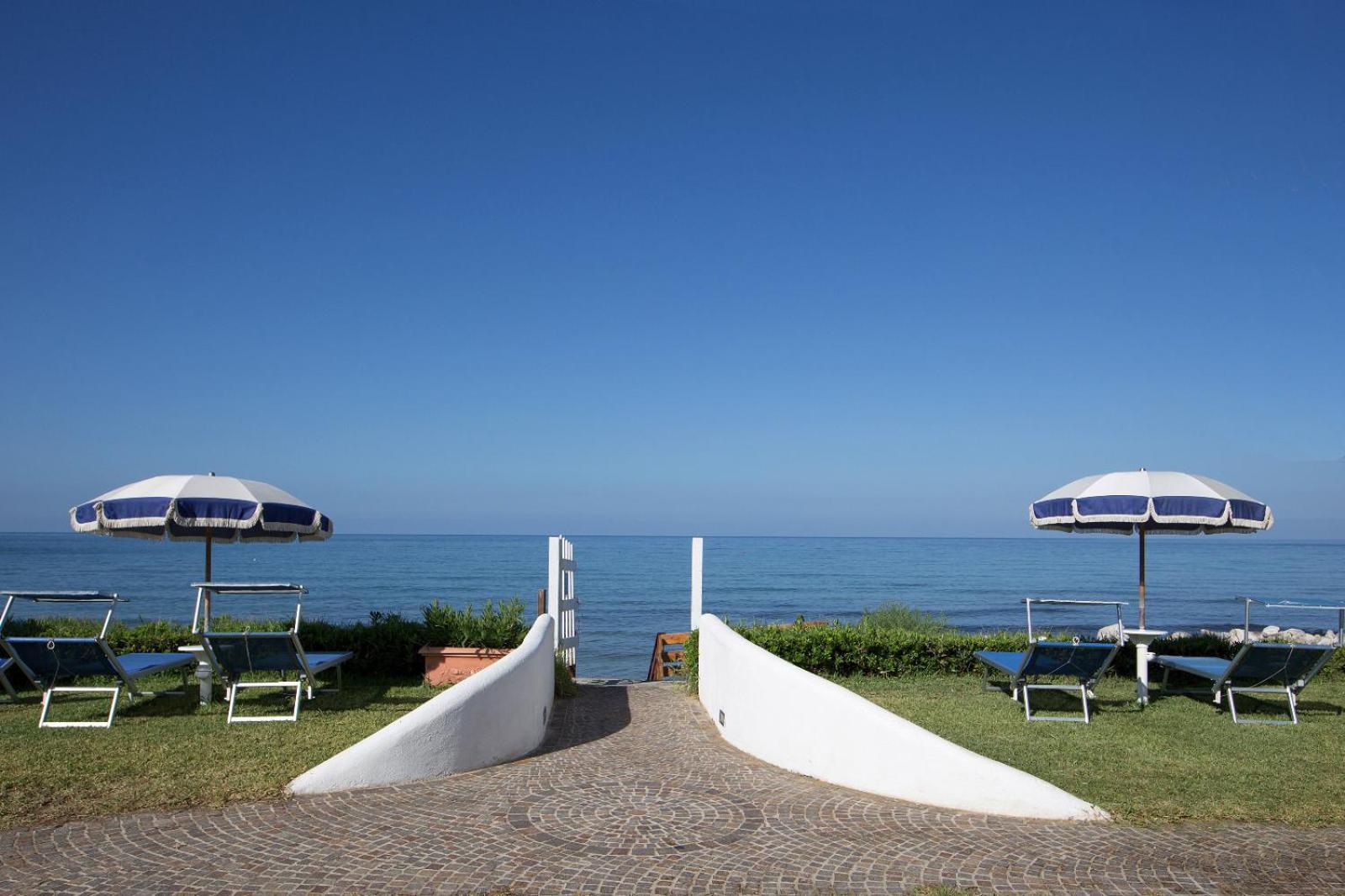 Dimora Del Leone Gaeta Bed & Breakfast Exterior foto